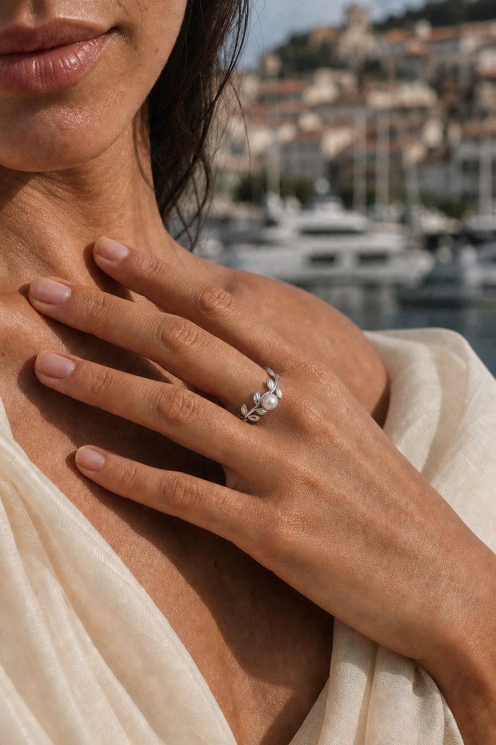 Vine Pearl Ring — Rhodium
